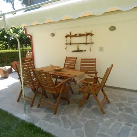 Holiday home Nirvana House
