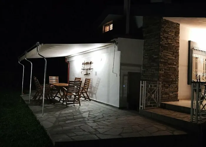 Holiday home Nirvana House *