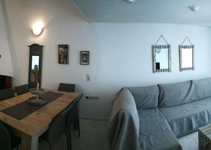Holiday home Nirvana House *